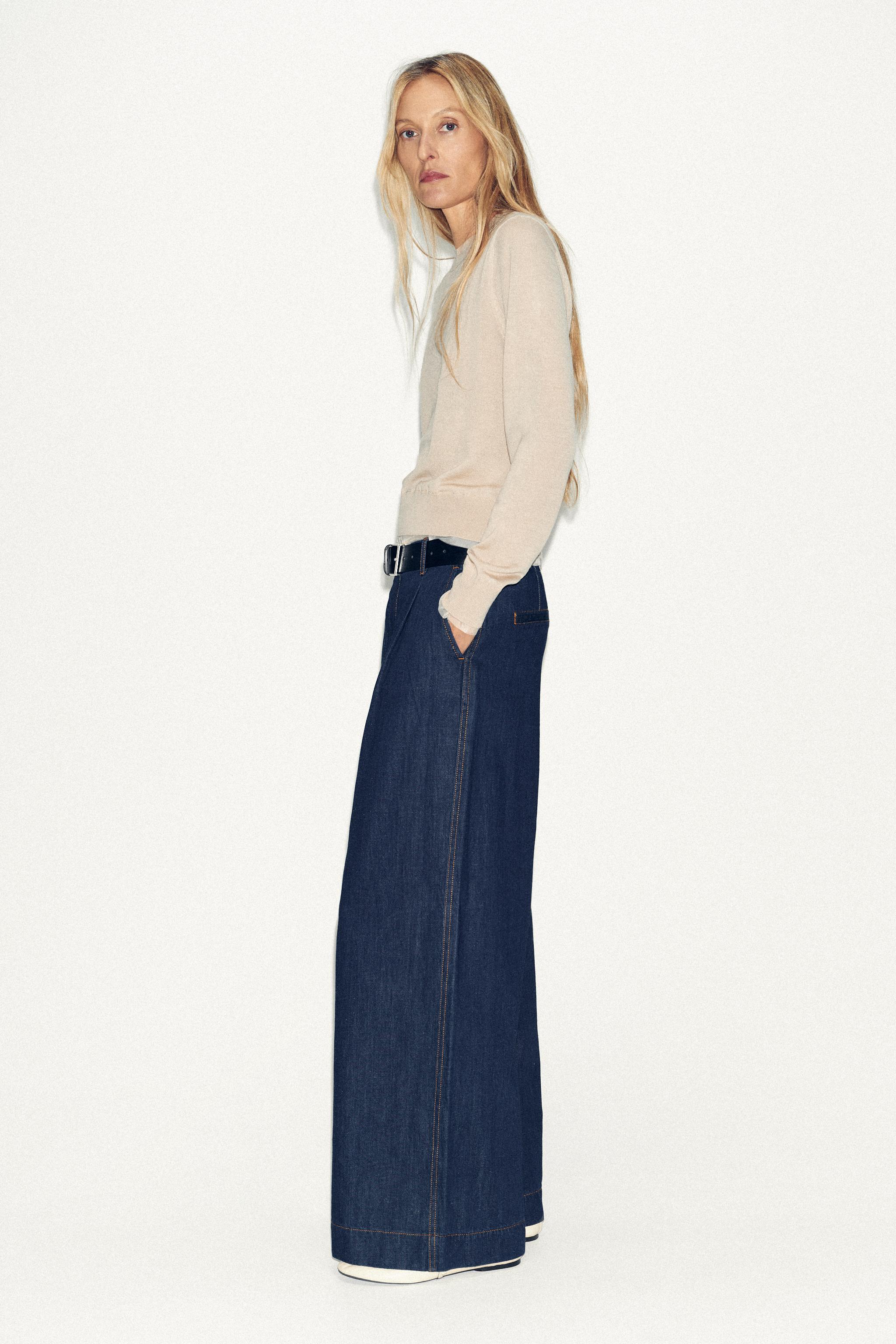 PULL EN MAILLE COMBINÉ AVEC LAINE